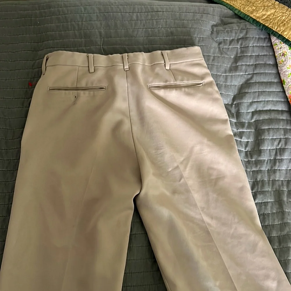 Pants 👍 - Picture 3 of 4